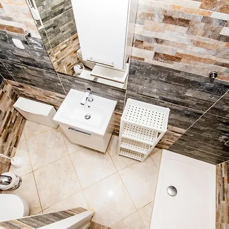 Boutique Nirvana 2, Proboj 25