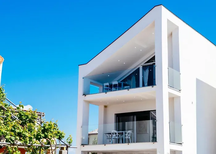 Boutique Nirvana 2, Proboj 25 Apartman