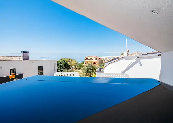 Boutique Nirvana 2, Proboj 25