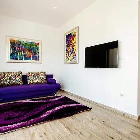 Boutique Nirvana 2, Proboj 25 아파트 Košljun