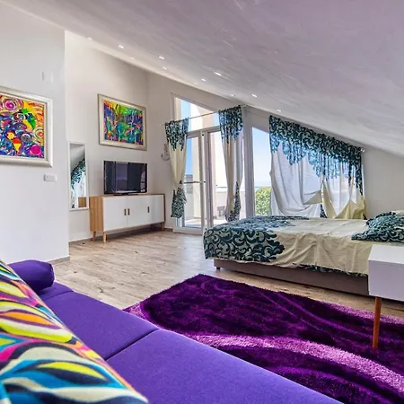 Boutique Nirvana 2, Proboj 25