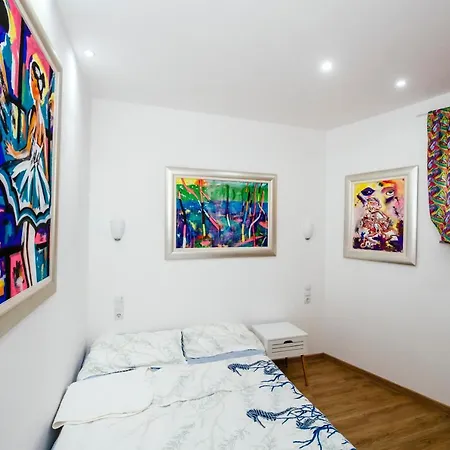 Boutique Nirvana 2, Proboj 25 * Košljun