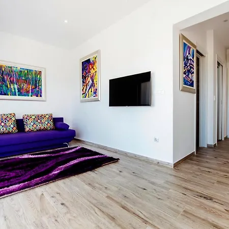 Boutique Nirvana 2, Proboj 25 * Košljun