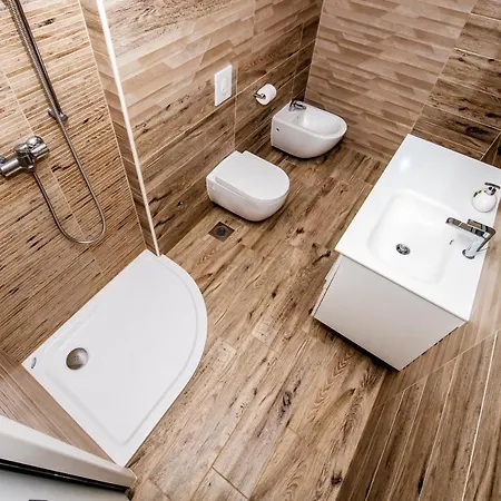 Boutique Nirvana 2, Proboj 25 Košljun