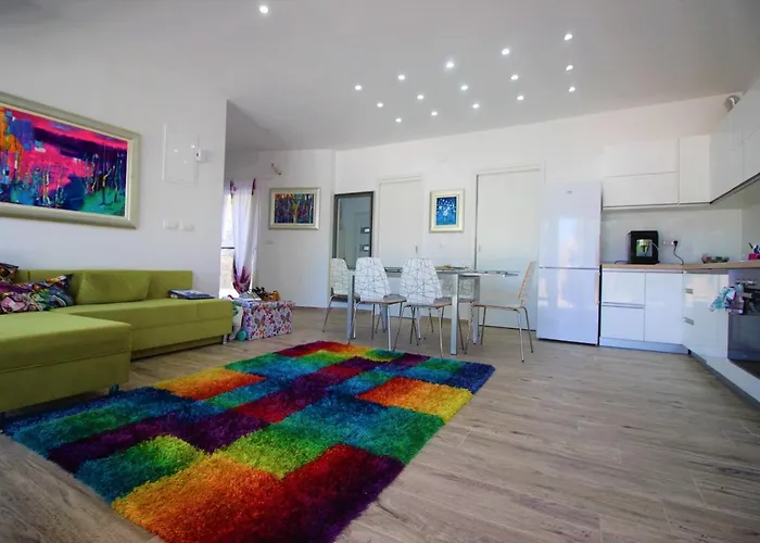 Boutique Nirvana 2, Proboj 25 아파트