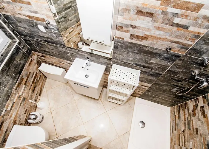 Boutique Nirvana 2, Proboj 25