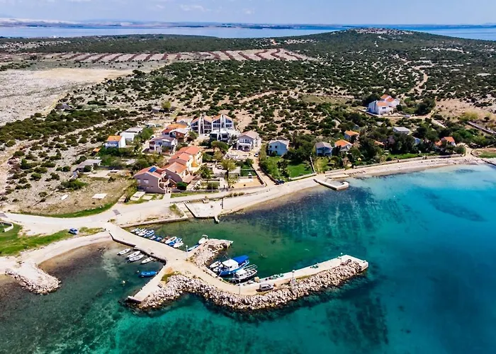 Boutique Nirvana 2, Proboj 25 *