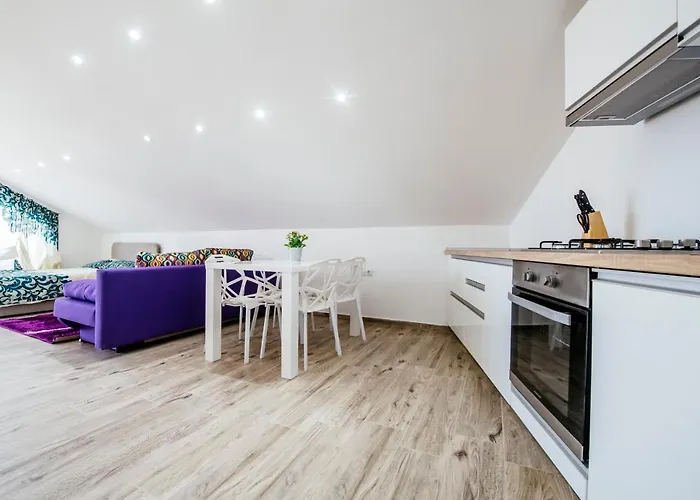 Boutique Nirvana 2, Proboj 25