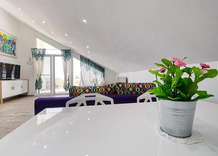 Boutique Nirvana 2, Proboj 25 아파트 Košljun