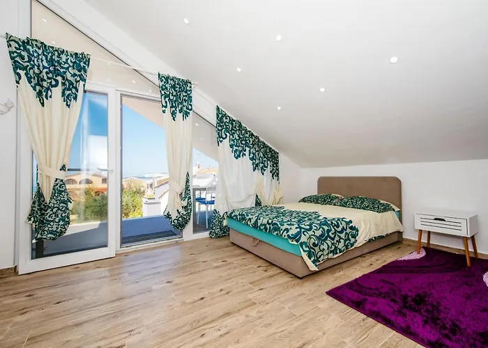 Boutique Nirvana 2, Proboj 25